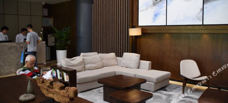 深圳贝岭居宾馆(怡景地铁站店)图片