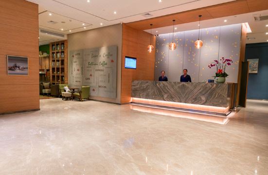 ranz hotel shenzhen window of the world