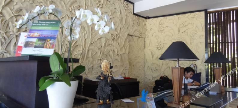 巴厘岛庭格拉亚库塔高级酒店(Tinggal Premium Raya Kuta Bali)图片