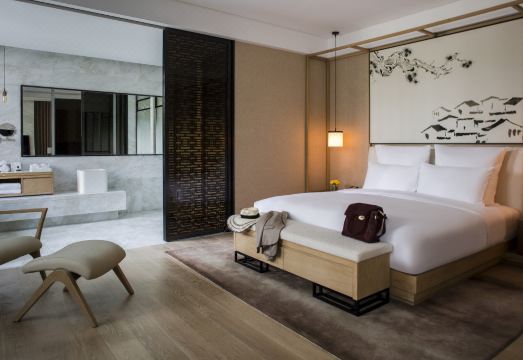 Pullman Zhouzhuang Hotel Overview