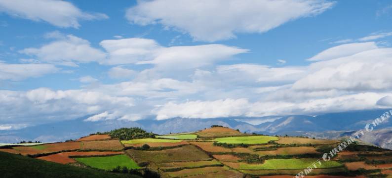 昆明红土高原酒店图片