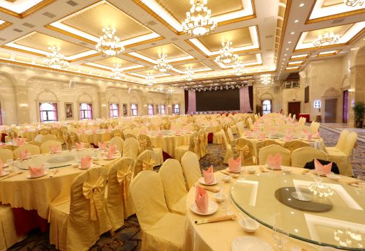 Longfeng Sports Theme Hotel Hotel Overview