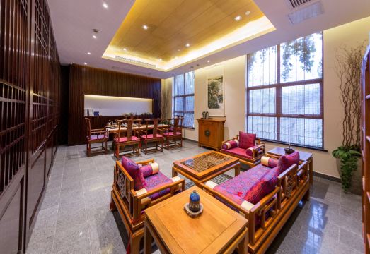 Shanghai Gauhua Conference Hotel Hotel Overview