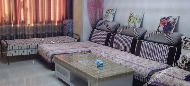 豌豆生活公寓(额济纳旗苏泊淖尔路店)图片