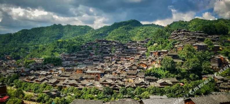 西江千户苗寨风景楼美宿山居图片