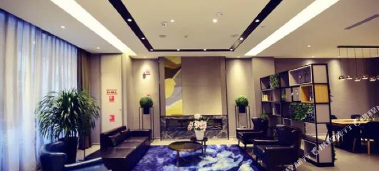 云上四季酒店(大理洱海泰业国际广场店)图片