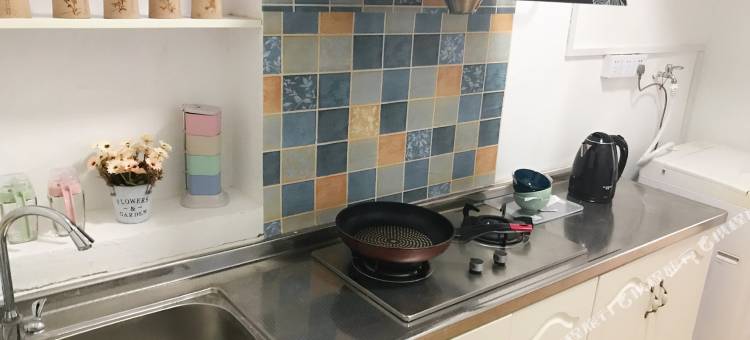 小冻鱼民宿(南京中华路店)图片