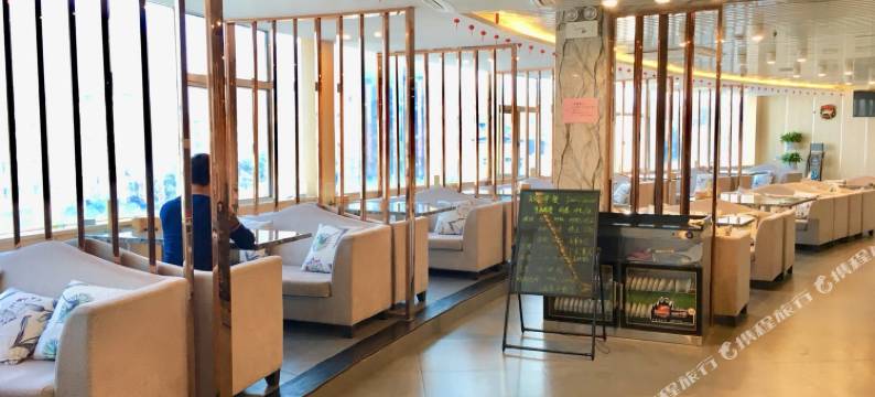 易佰良品酒店(长沙县星沙公园世界之窗店)图片