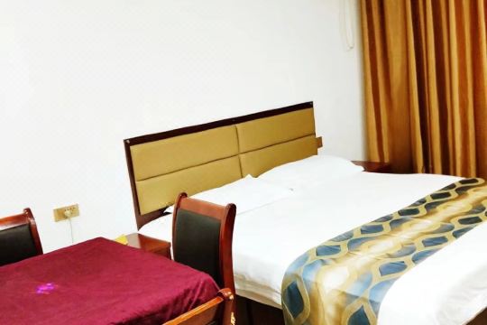 集团等大型企业仅一步之遥;东邻泾渭分明景区,西邻乐华欢乐世界西北