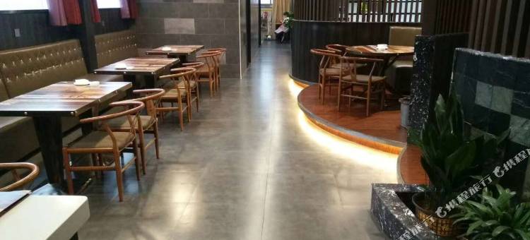 如家UP华驿精选酒店(万荣县宝鼎公园店)图片