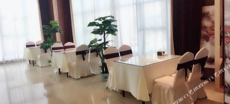 东泰大酒店(广元利州东路澳体中心店)图片