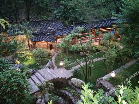 黄山云门山居民宿