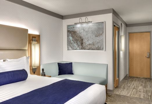 The STRAT Hotel, Casino & Tower Hotel Overview