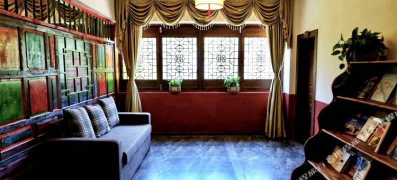 丹巴甲居三姐妹客栈图片