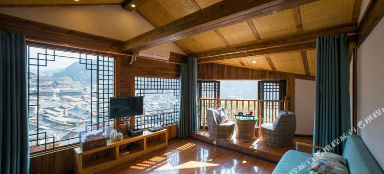 Q加·雷山西江枫叶蝴蝶度假酒店图片