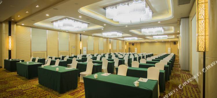 青海白云翔羚酒店图片