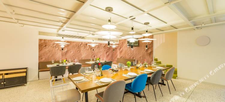 丽呈尚朗酒店(重庆江北国际机场光环花园城店)图片