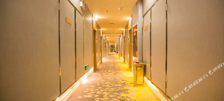 西宁华舍酒店(海湖新区万达广场店)图片