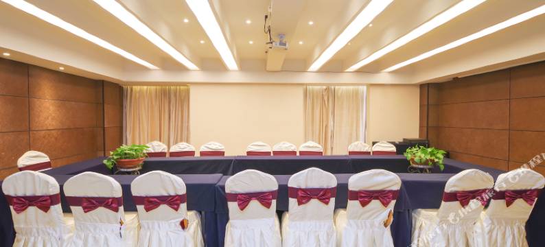 OYO新郑悦俪商务酒店图片