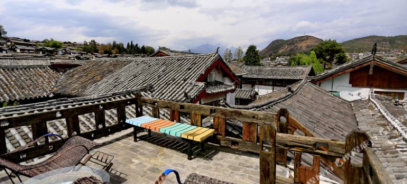 丽江花临晚照客栈图片