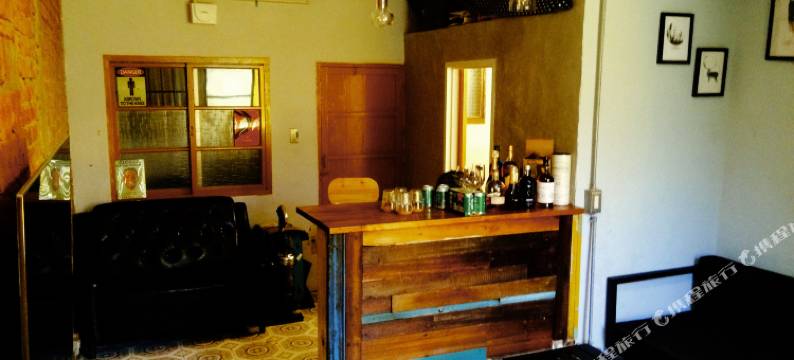 Lucas的酒窝图片