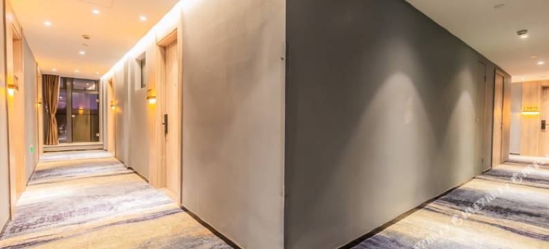 杭州轻尘漫居酒店(星光大道店)图片