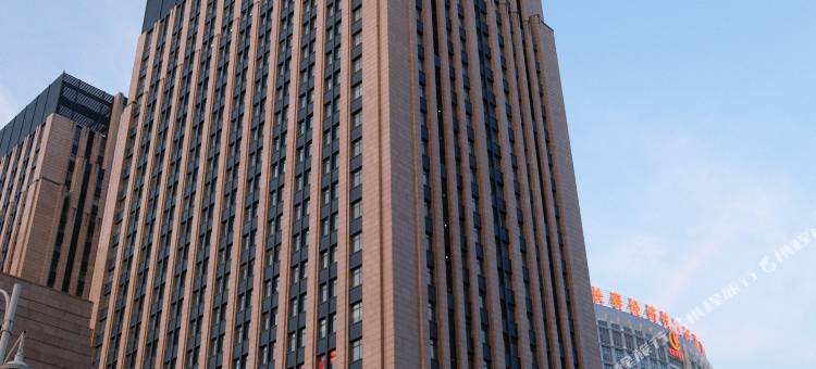 家蜓酒店公寓(长春东方广场地铁站店)图片