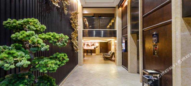 重庆宽舍·伽仕汀酒店(汽博中心金渝地铁站店)图片