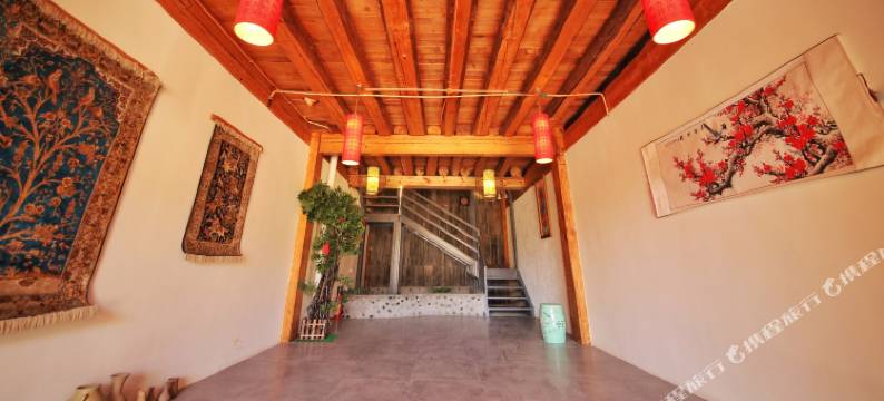 香格里拉悠悠艺术酒店(松赞林寺店)图片