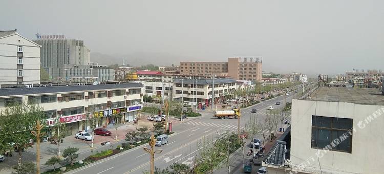 易佰良品酒店(平山温塘店)图片