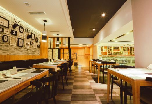 Boshe Chengdu Baicao Road Metro Station Hotel Overview