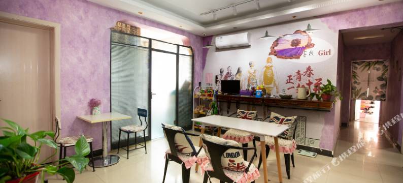 郑州星空太空舱青年旅社图片