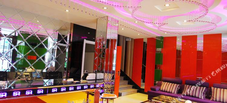 宜尚主题宾馆(牡丹江火车站店)图片