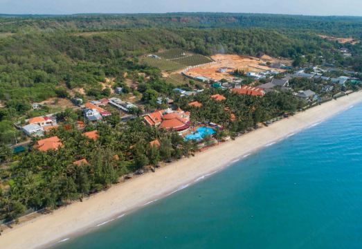 Golden Coast Resort & Spa Hotel Overview