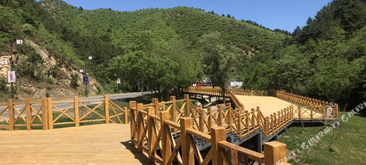 骏怡精选酒店(滦平金山岭长城店)图片