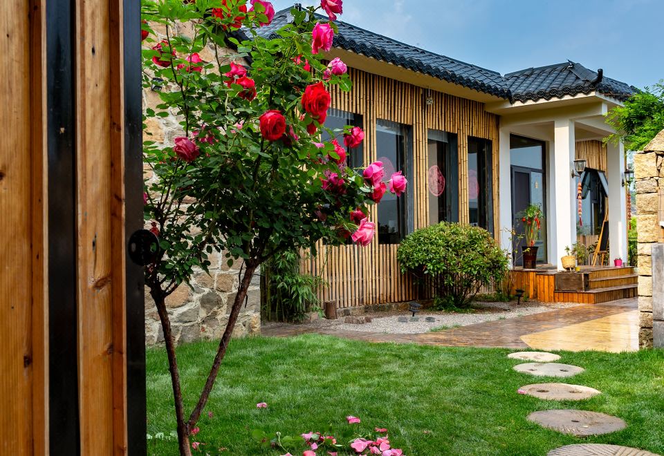 Floral Hotel Take Your Time (Mount Tai)Hotel Overview