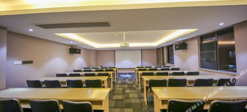 丽栖酒店(武汉科技大学青山校区店)图片