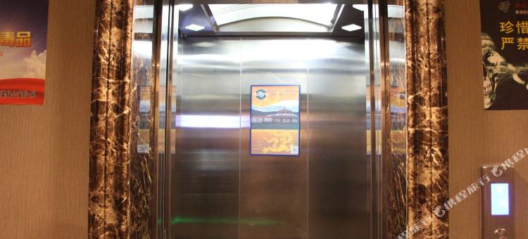 石渠黑帐篷主题文化酒店图片