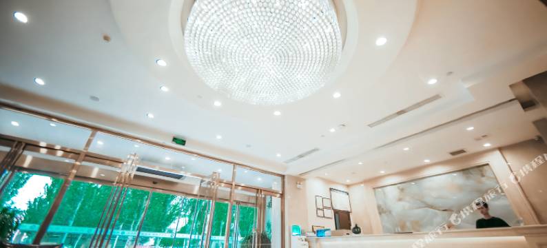 博雅假日酒店(长乐宫摩尔城店)图片