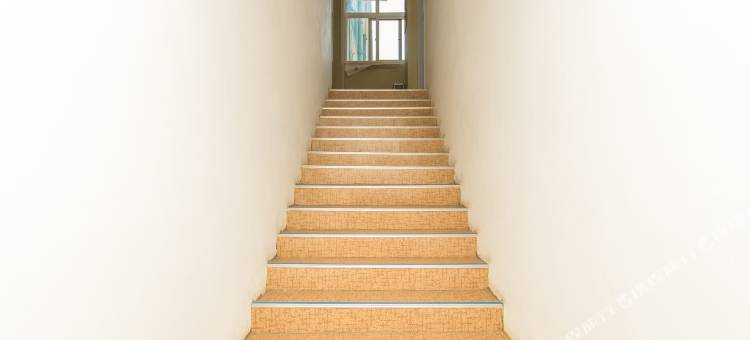 如家华驿酒店(青岛火车北站永安路店)图片