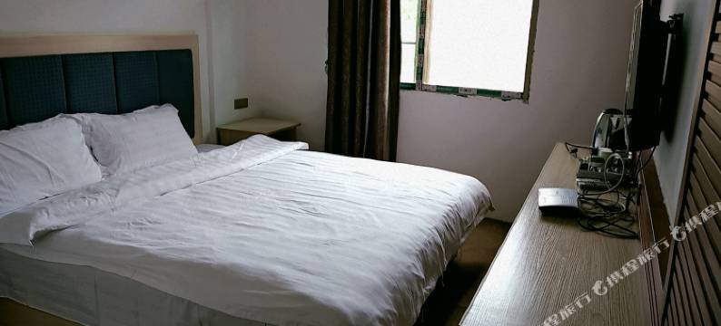 荔波瞬江湾休闲山庄图片