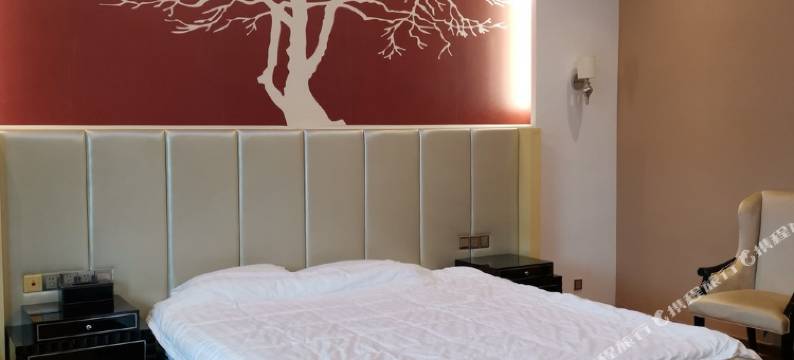 惠州敬畏自然感恩遇见度假别墅(惠荷美术馆分店)图片