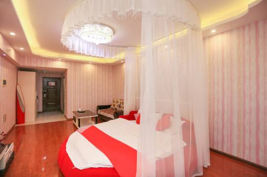 OYO昆明温馨港湾酒店