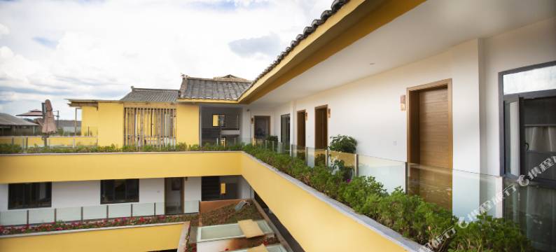 普者黑云上青丘酒店图片