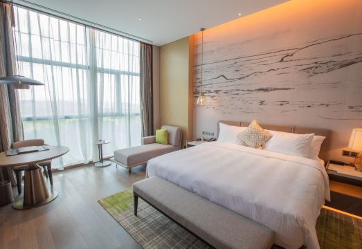 Wanda Realm HeshanHotel Overview