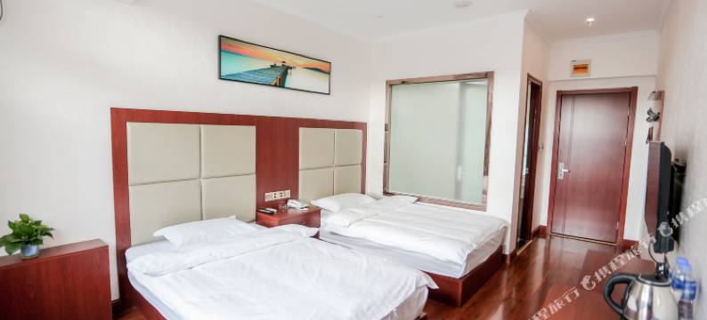 晋中鑫宏宝精品酒店(现代双语南门店)图片