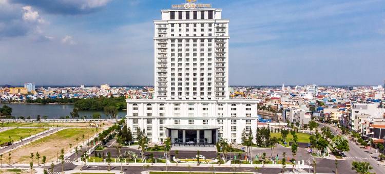 南强南定饭店(Nam Cuong Nam Dinh Hotel)图片
