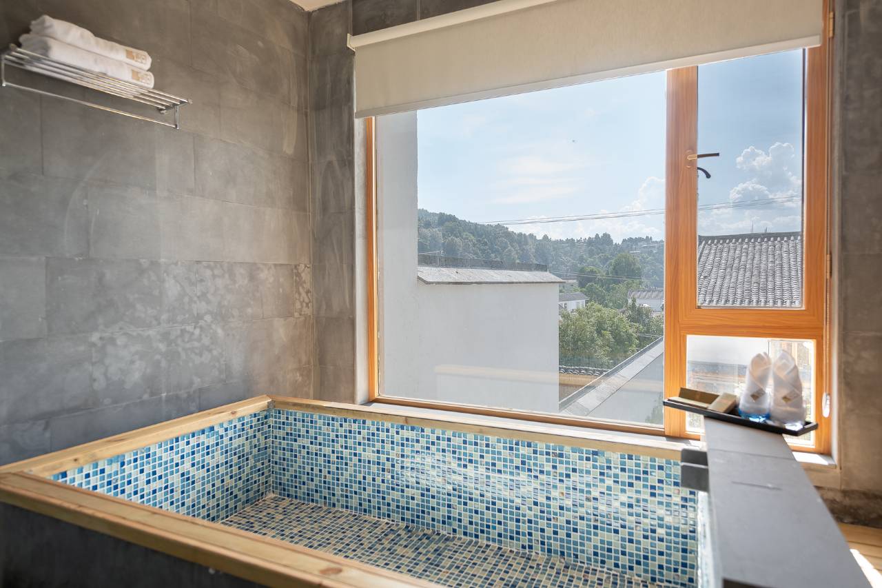 花筑·云边温泉艺宿(腾冲和顺古镇店)图片