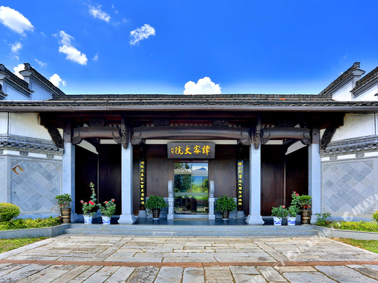 丽呈别院·谭家大院(黄山区北大门店)
