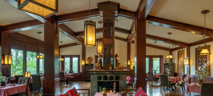 香格里拉松赞绿谷酒店图片